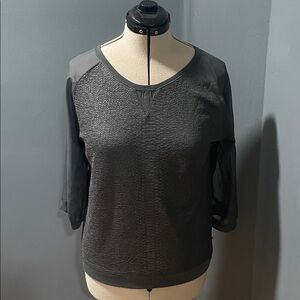 Iris Singer Collection Chic Charcoal Women's Blouse Size-Medium NWOT